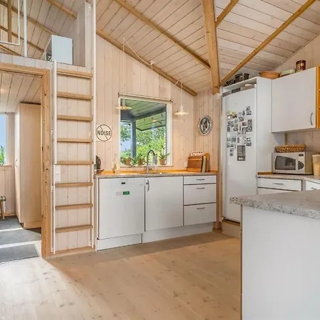 Diderik - 20m To The Fjord By Interhome