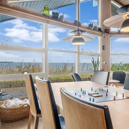 Diderik - 20m To The Fjord By Interhome